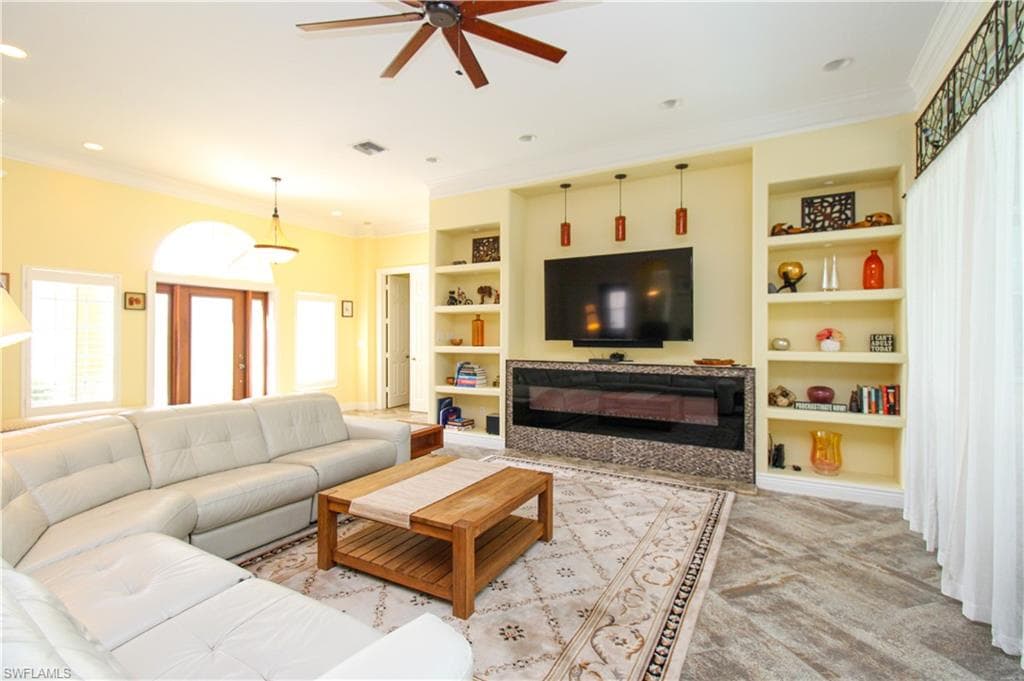 627 Soliel DR-6