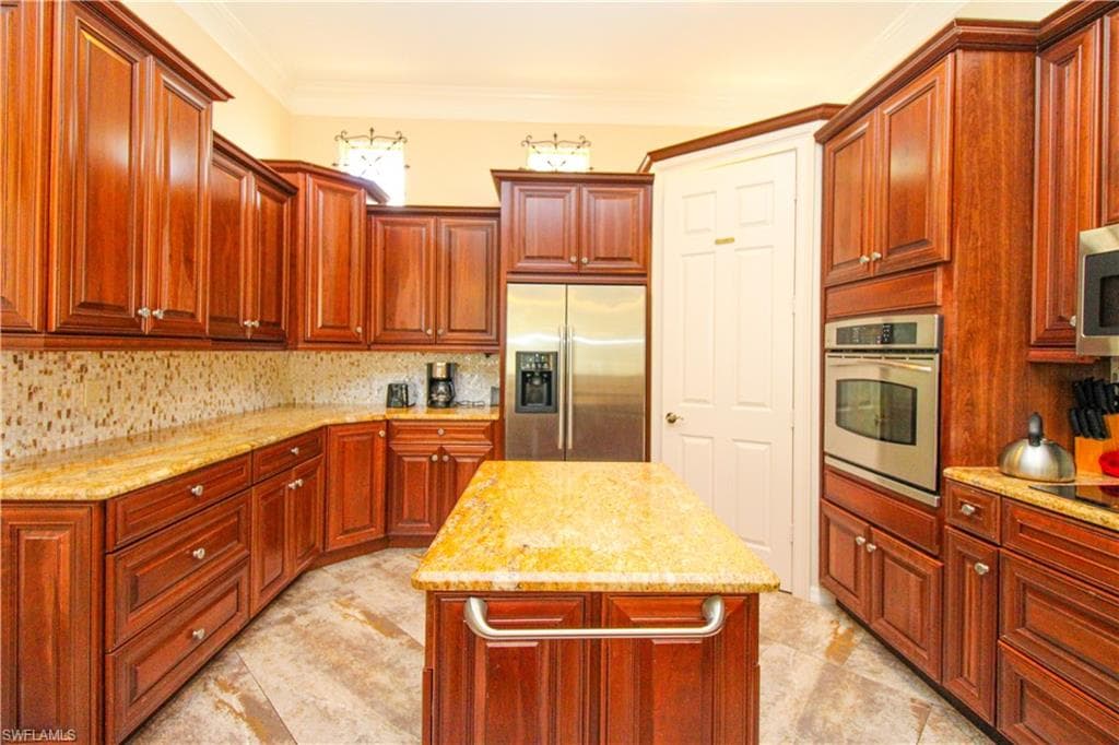 627 Soliel DR-14