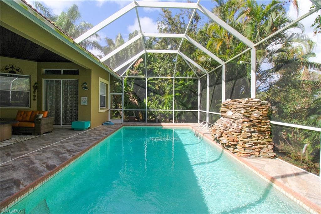 627 Soliel DR-43