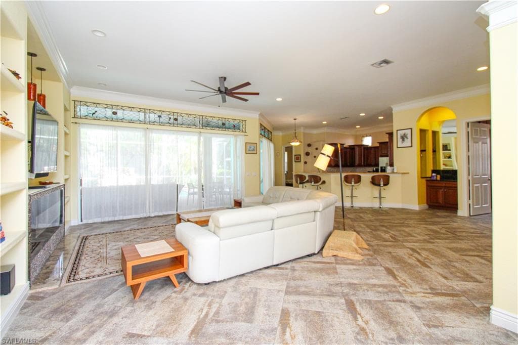 627 Soliel DR-7