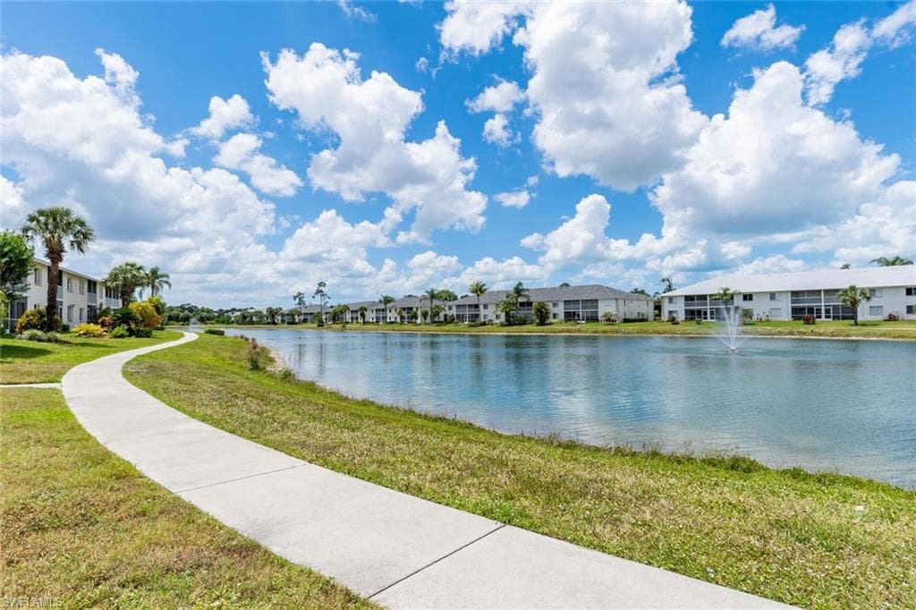 515 Gabriel CIR # 1910, NAPLES FL 34104-22