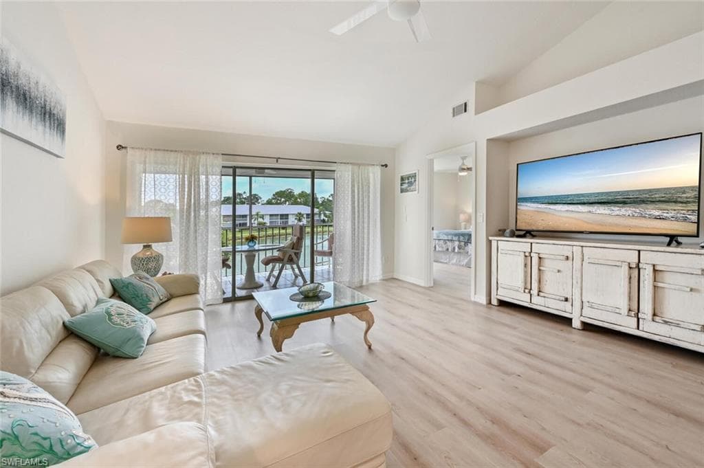 515 Gabriel CIR # 1910, NAPLES FL 34104-1