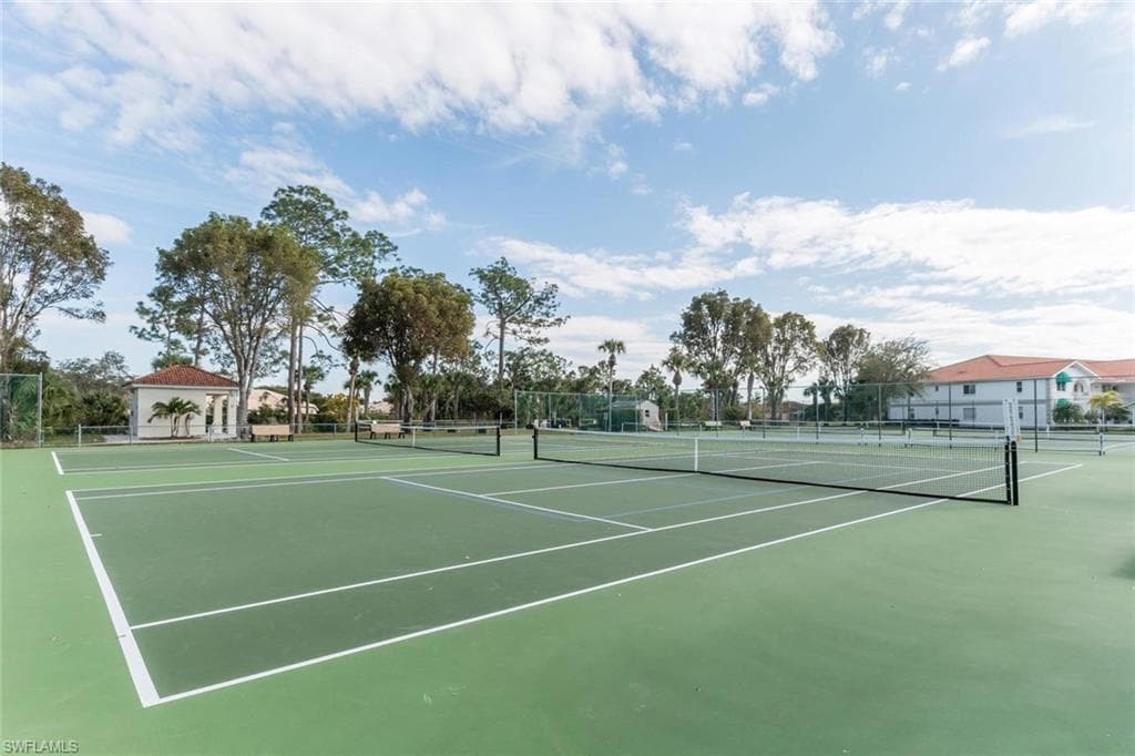 515 Gabriel CIR # 1910, NAPLES FL 34104-27