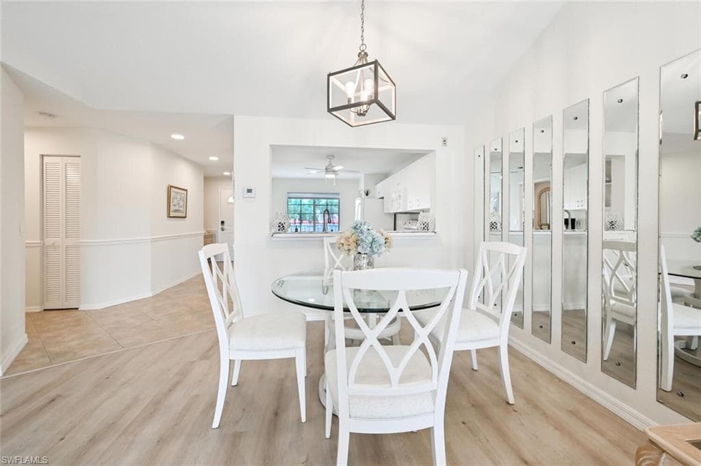 515 Gabriel CIR # 1910, NAPLES FL 34104-4