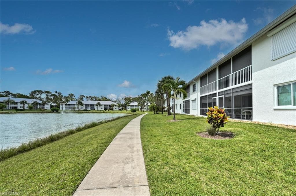 515 Gabriel CIR # 1910, NAPLES FL 34104-19