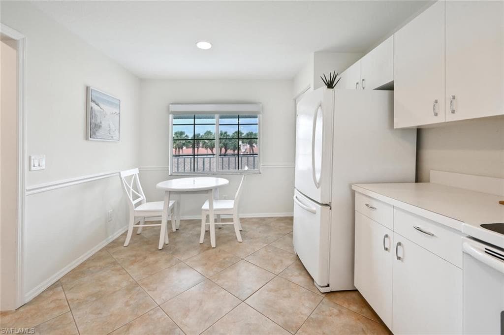 515 Gabriel CIR # 1910, NAPLES FL 34104-8