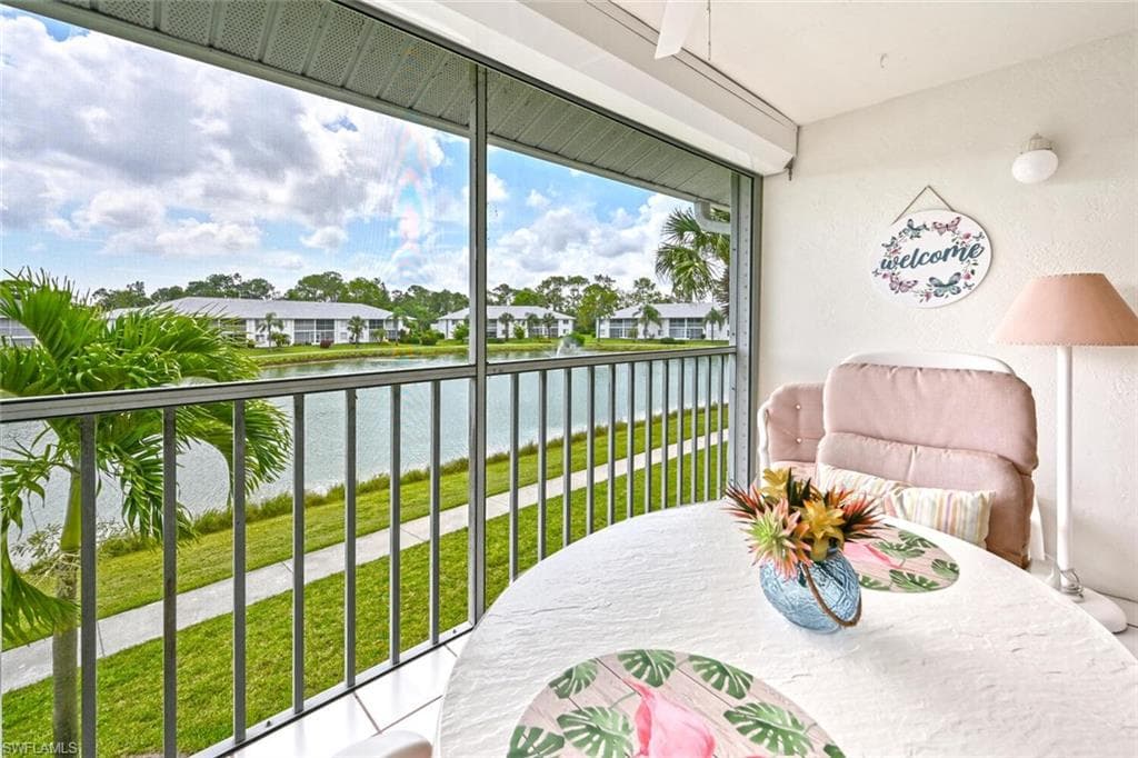 515 Gabriel CIR # 1910, NAPLES FL 34104-17