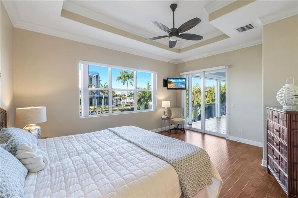 231 Sterling AVE, FORT MYERS BEACH FL 33931-16