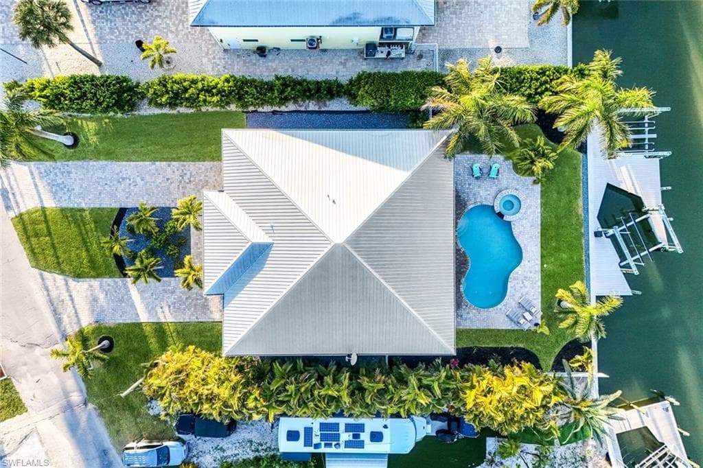 231 Sterling AVE, FORT MYERS BEACH FL 33931-2