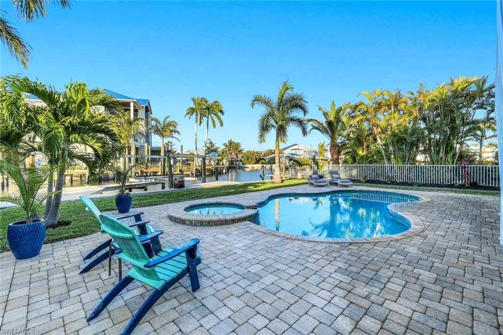 231 Sterling AVE, FORT MYERS BEACH FL 33931-36