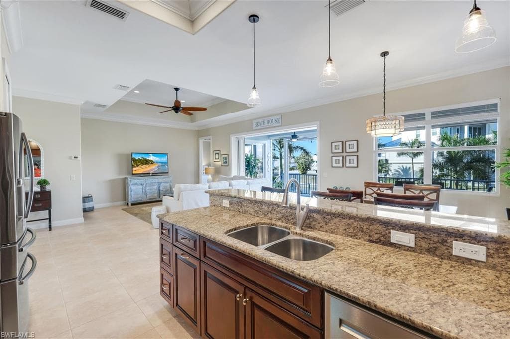 231 Sterling AVE, FORT MYERS BEACH FL 33931-10