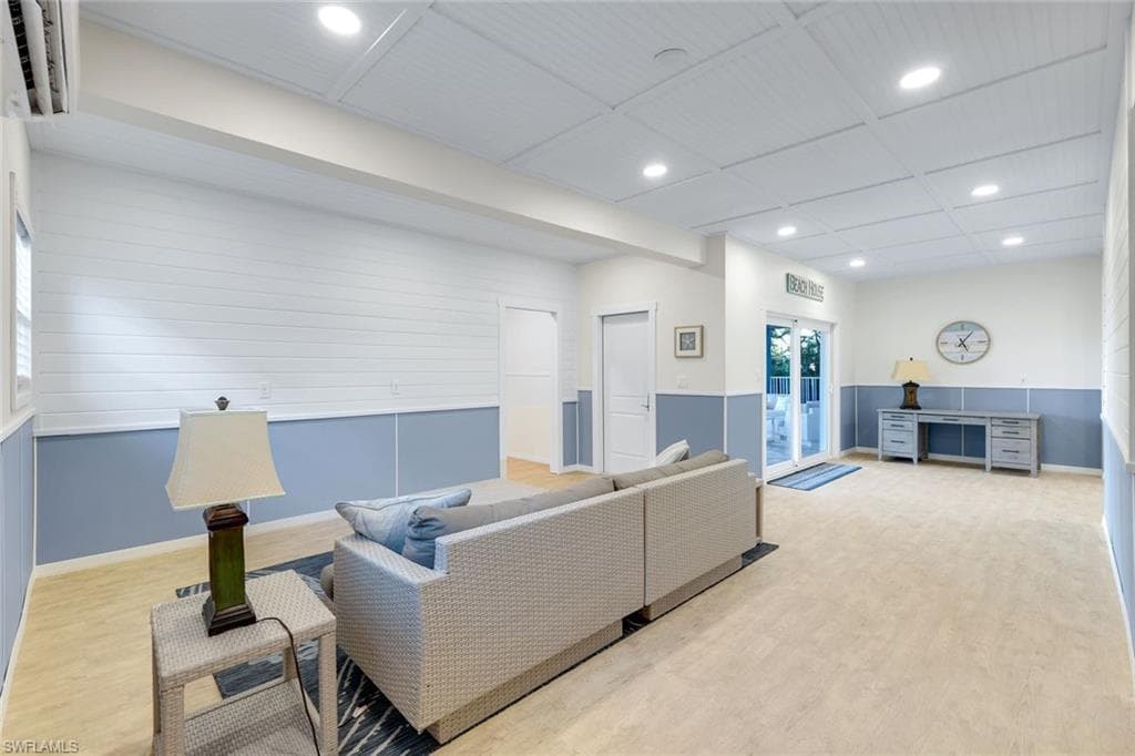 231 Sterling AVE, FORT MYERS BEACH FL 33931-24