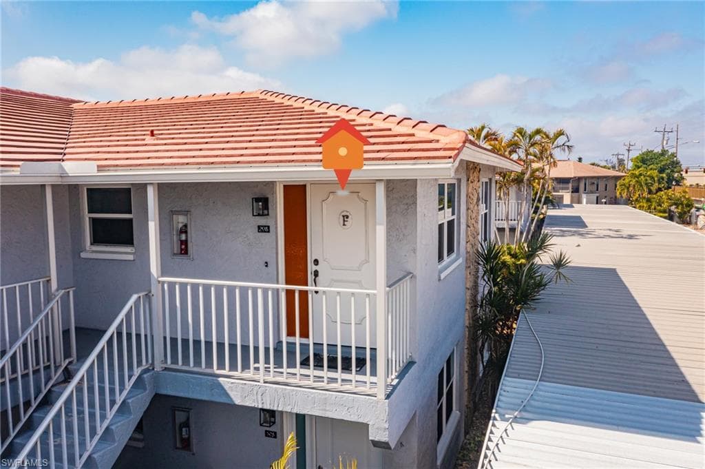 208 Cape Coral PKWY E 208-2