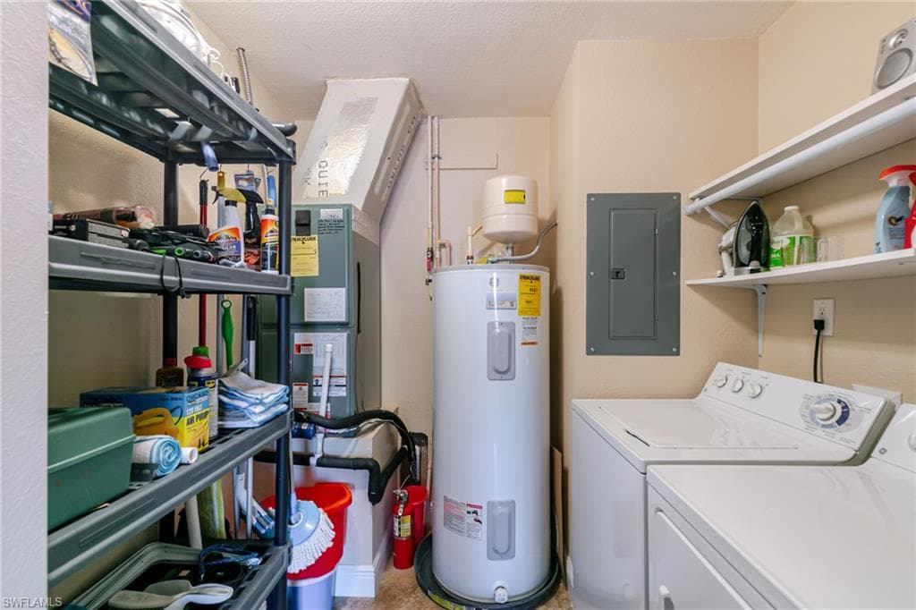 208 Cape Coral PKWY E 208-19