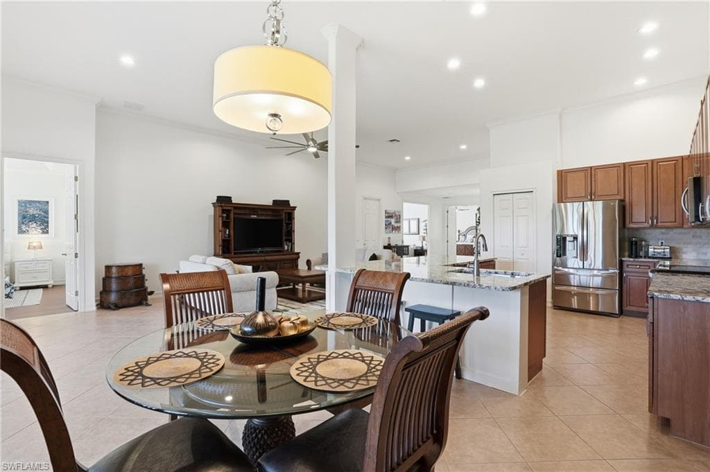9340 Triana TER # 4, FORT MYERS FL 33912-12