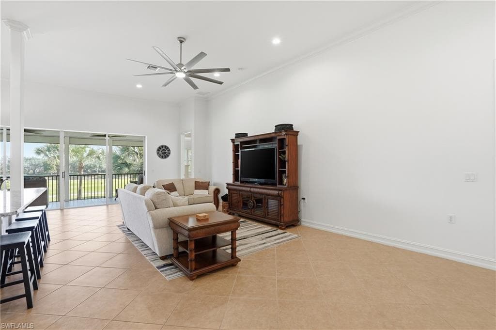 9340 Triana TER # 4, FORT MYERS FL 33912-42