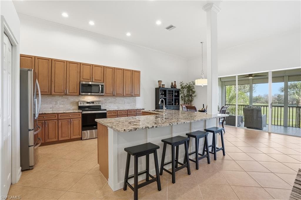 9340 Triana TER # 4, FORT MYERS FL 33912-8