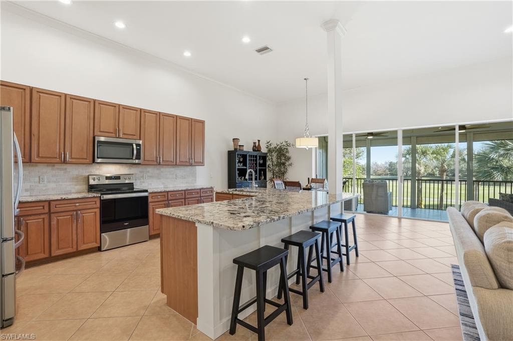 9340 Triana TER # 4, FORT MYERS FL 33912-40