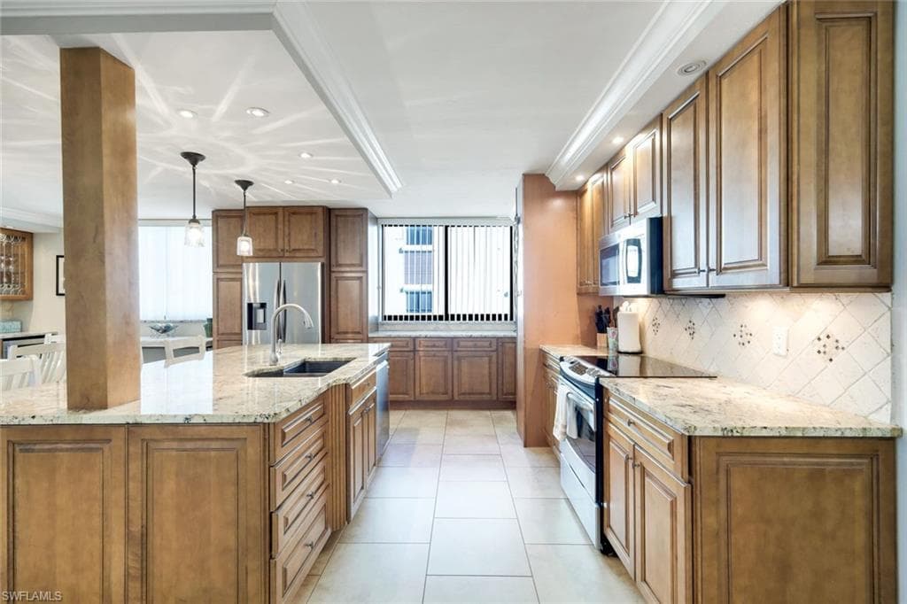 26140 Hickory BLVD # 103, BONITA SPRINGS FL 34134-15