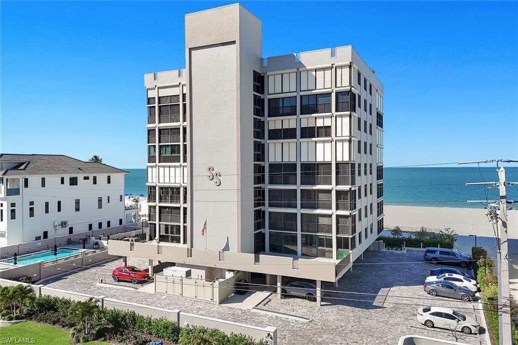 26140 Hickory BLVD # 103, BONITA SPRINGS FL 34134-2