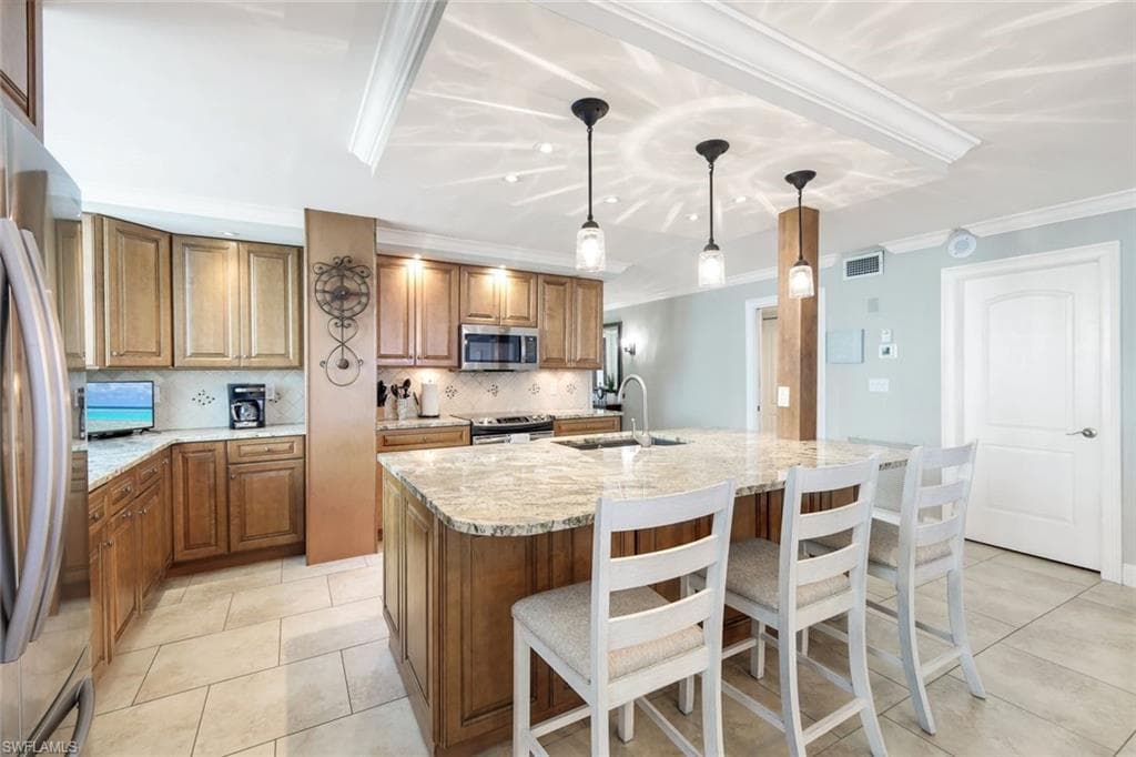 26140 Hickory BLVD # 103, BONITA SPRINGS FL 34134-13