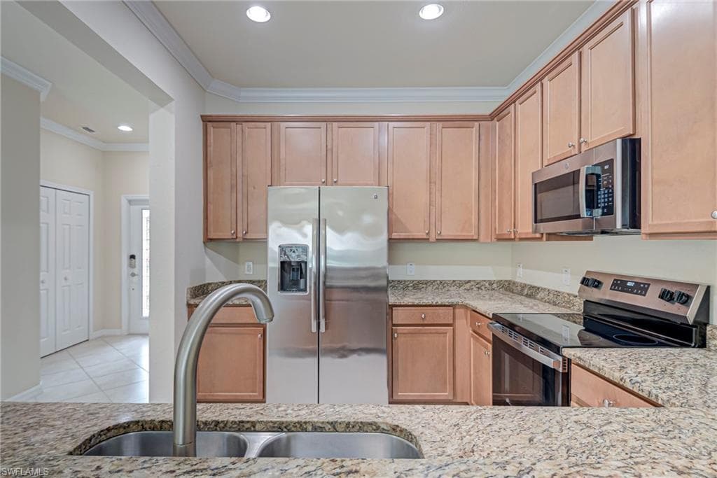 8103 Summerfield ST-9