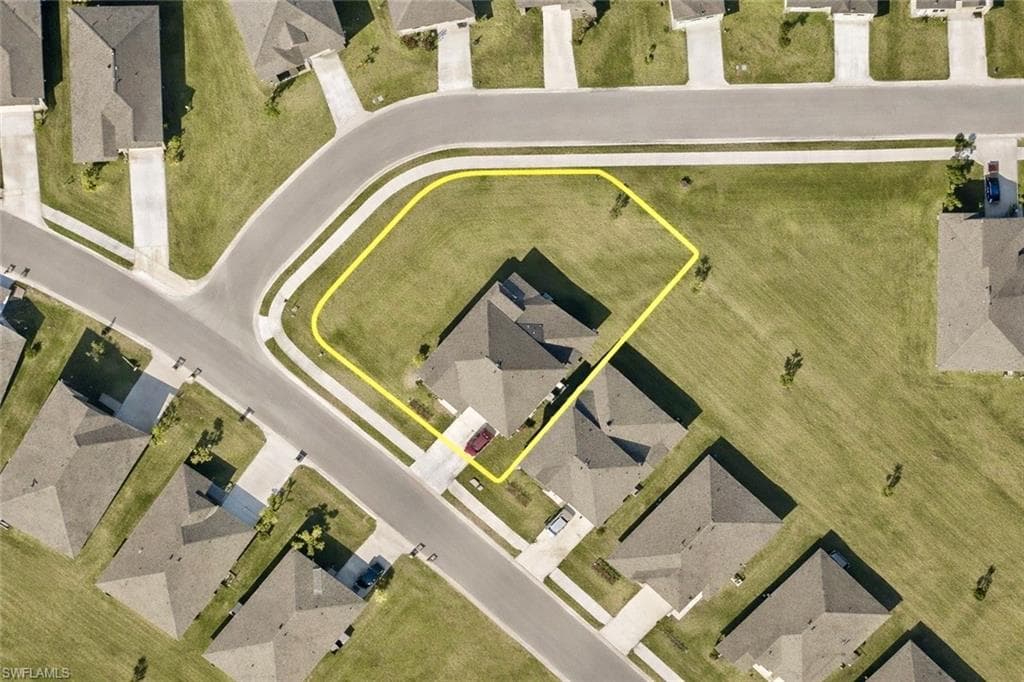 12075 Savanna Lakes BLVD, LEHIGH ACRES FL 33974-4