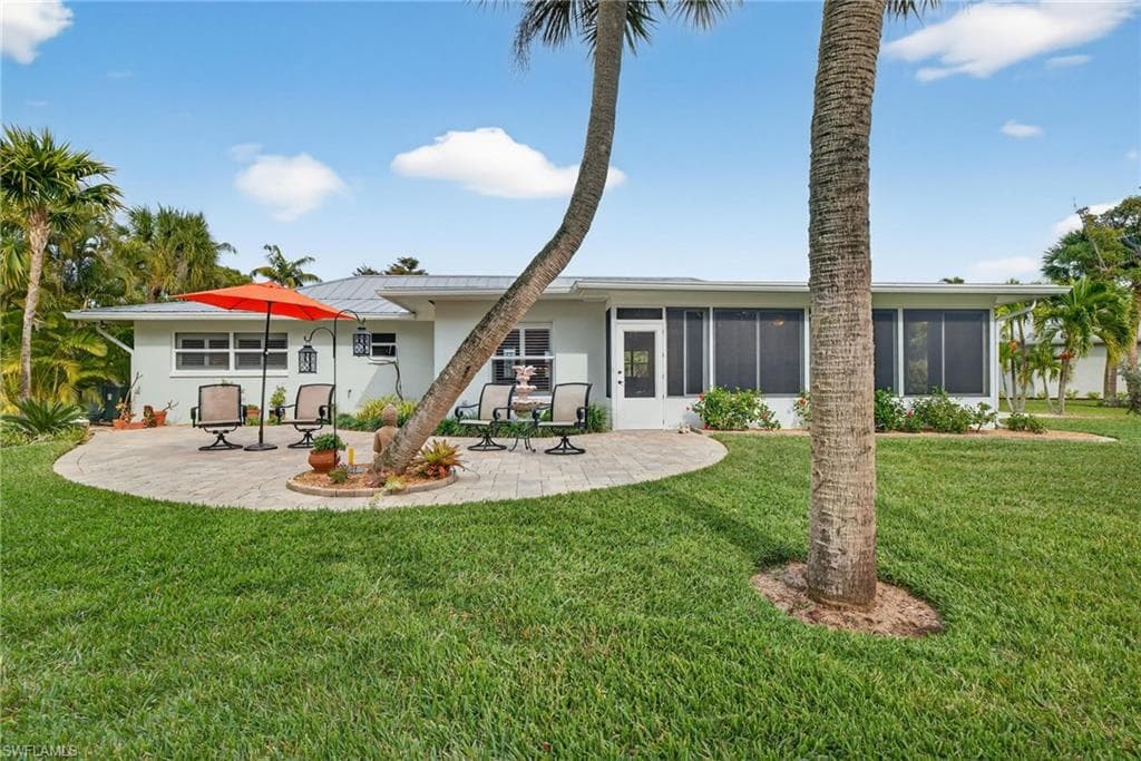 590 Boulder DR, SANIBEL FL 33957-26