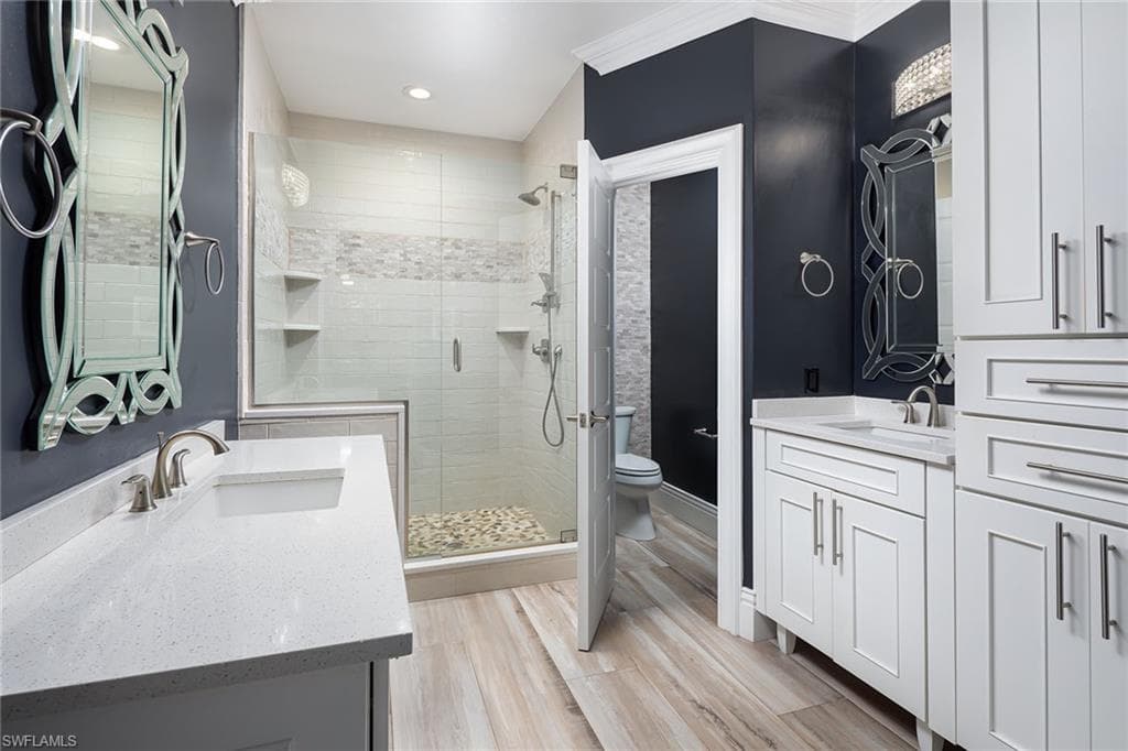 3042 Driftwood WAY 4808-10