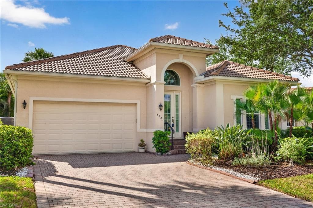 8923 Dartmoor WAY-1
