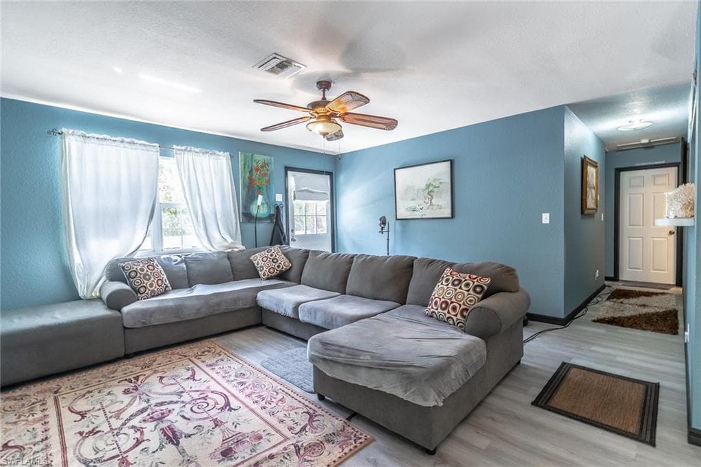 2940 Newman DR-5