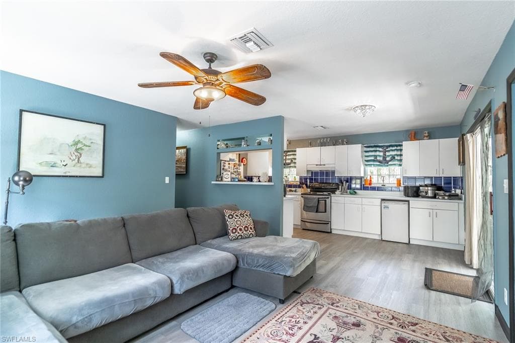 2940 Newman DR-7