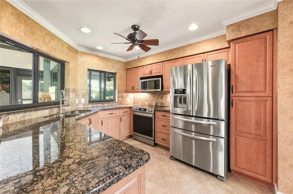 738 Reef Point CIR-2