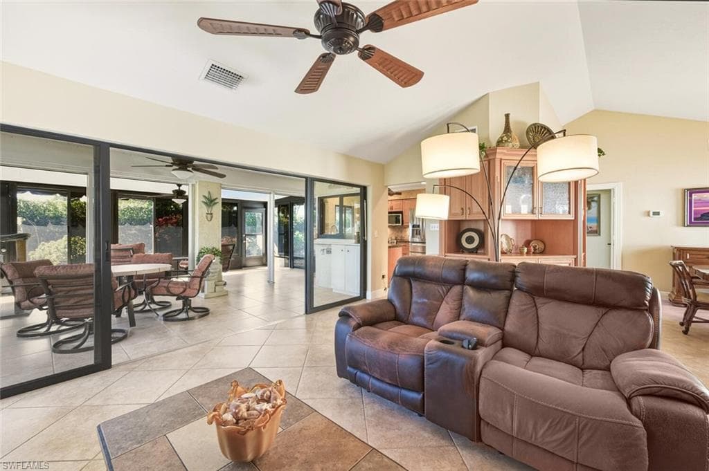 738 Reef Point CIR-5
