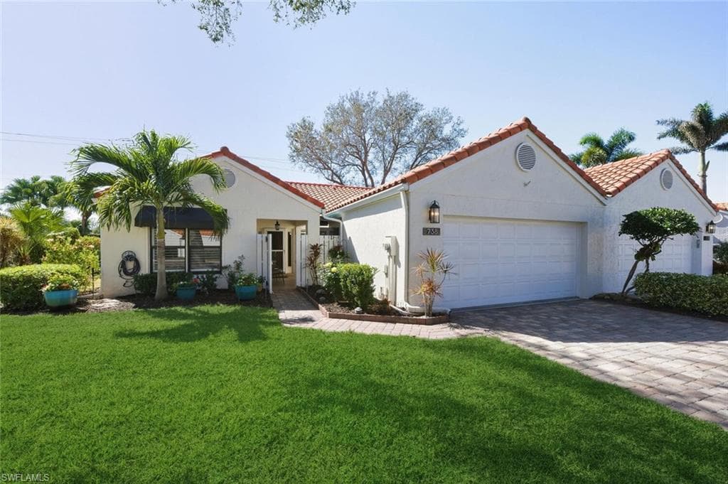 738 Reef Point CIR-22