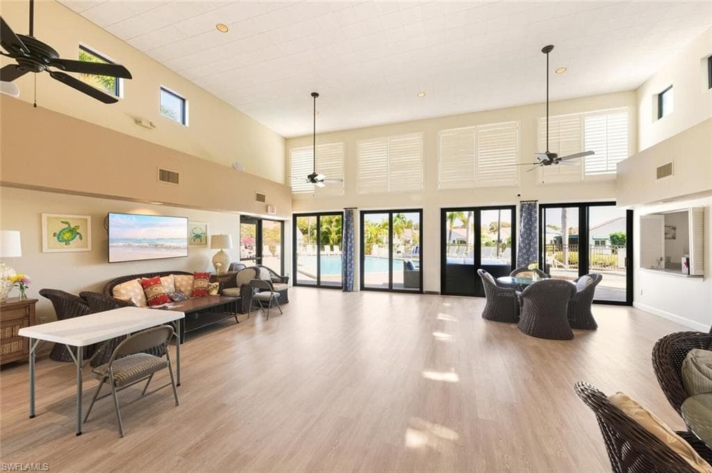 738 Reef Point CIR-28
