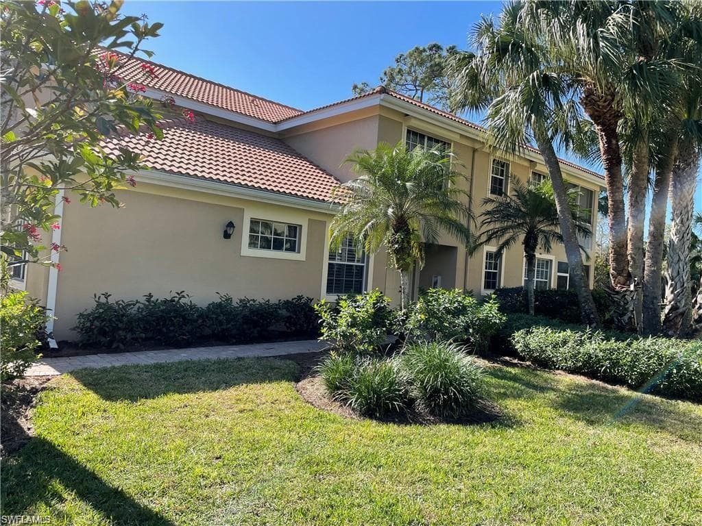 2288 Ashton Oaks LN # 103, NAPLES FL 34109-1