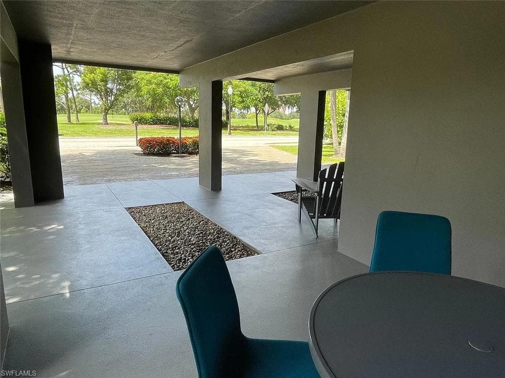 1702 Hill AVE-5