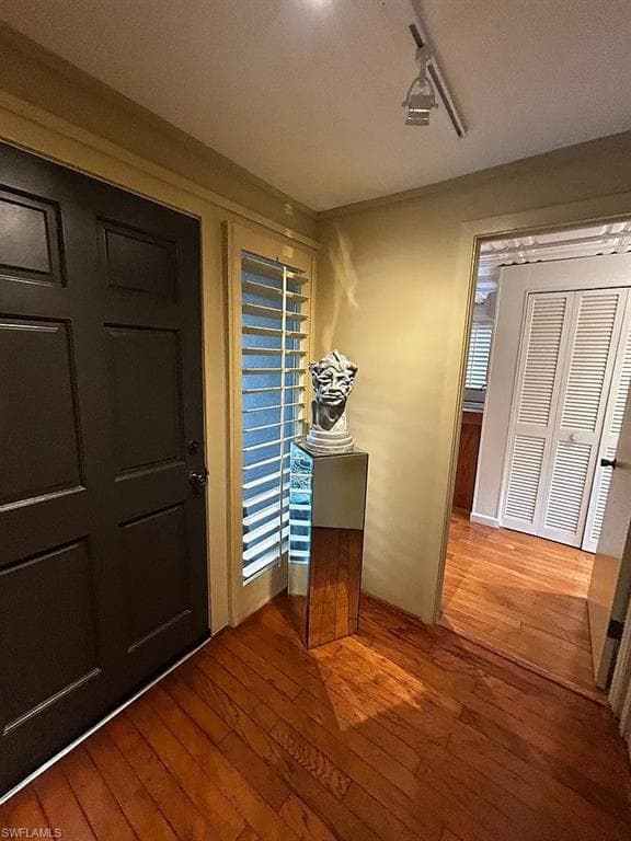 1702 Hill AVE-10
