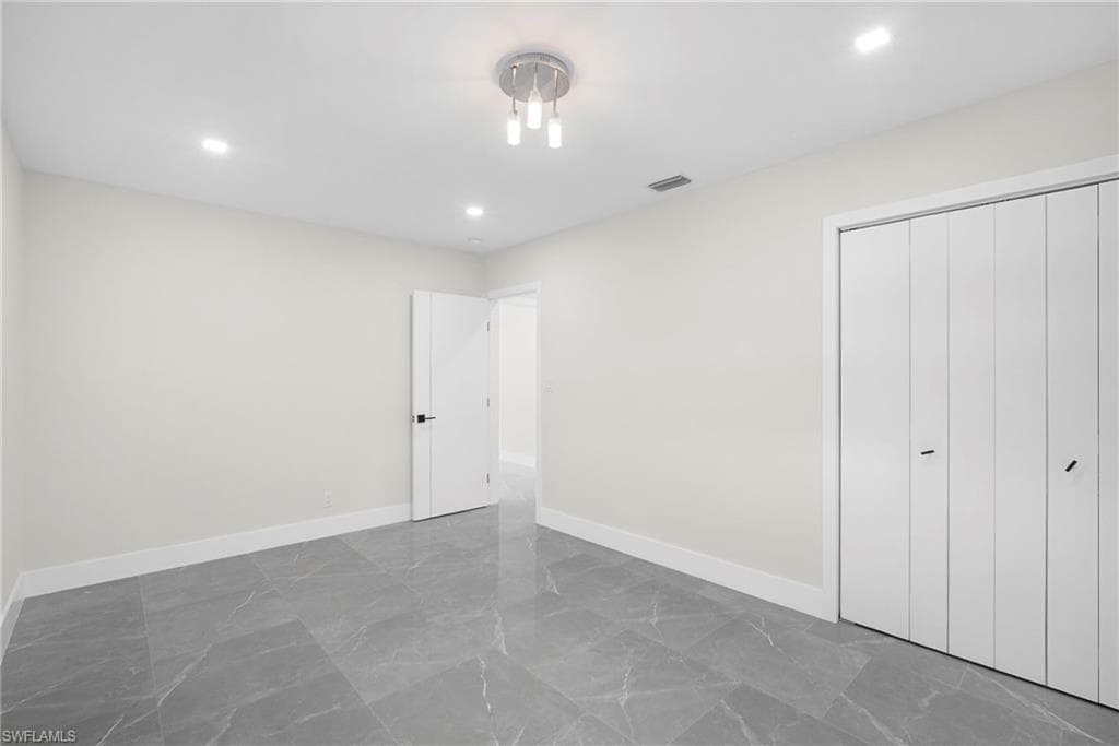 47 River CT-22