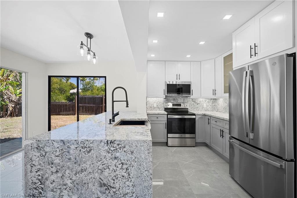 47 River CT-14