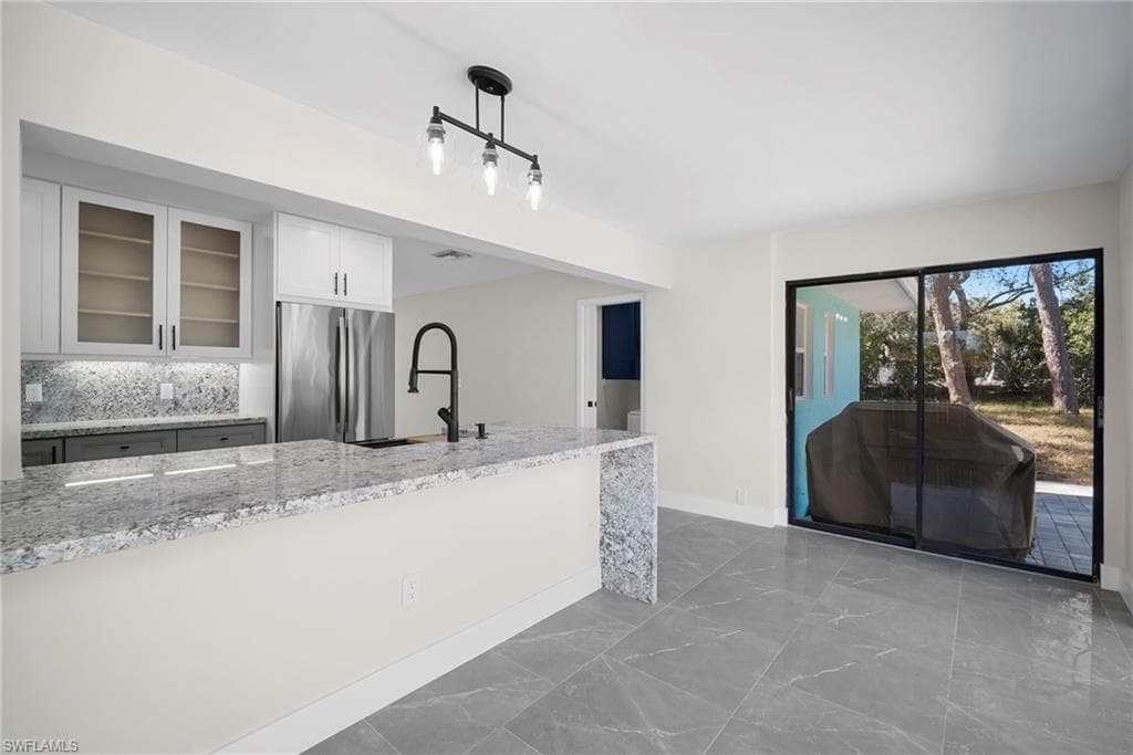 47 River CT-18