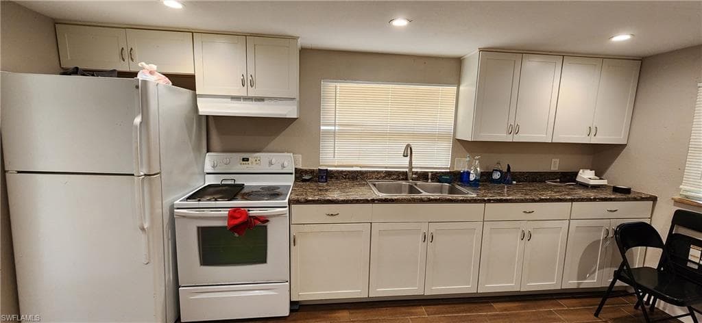 1423 Lura AVE-1