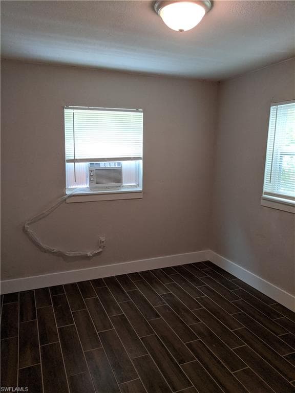 1423 Lura AVE-33
