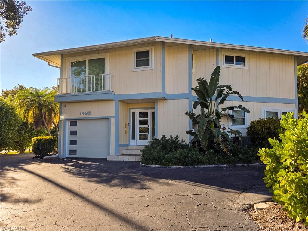 1495 Blue Point AVE # C, NAPLES FL 34102-2