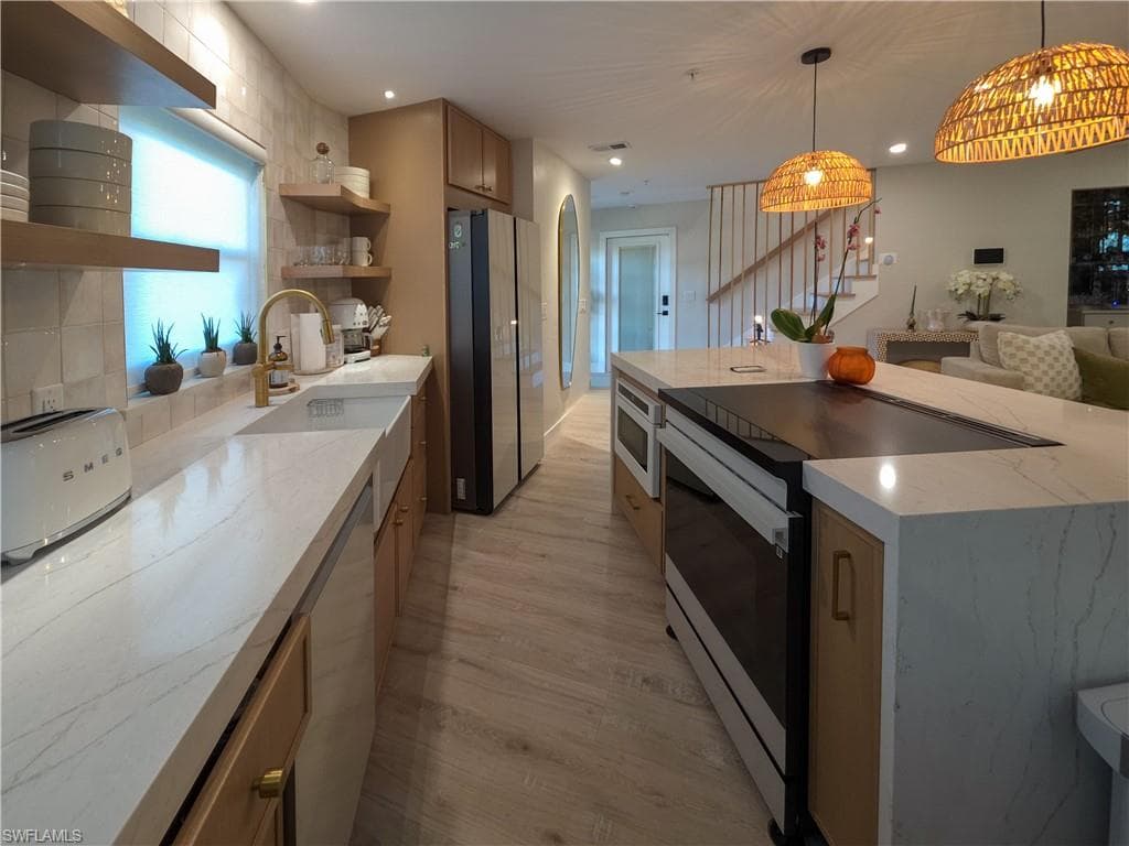 1495 Blue Point AVE # C, NAPLES FL 34102-7