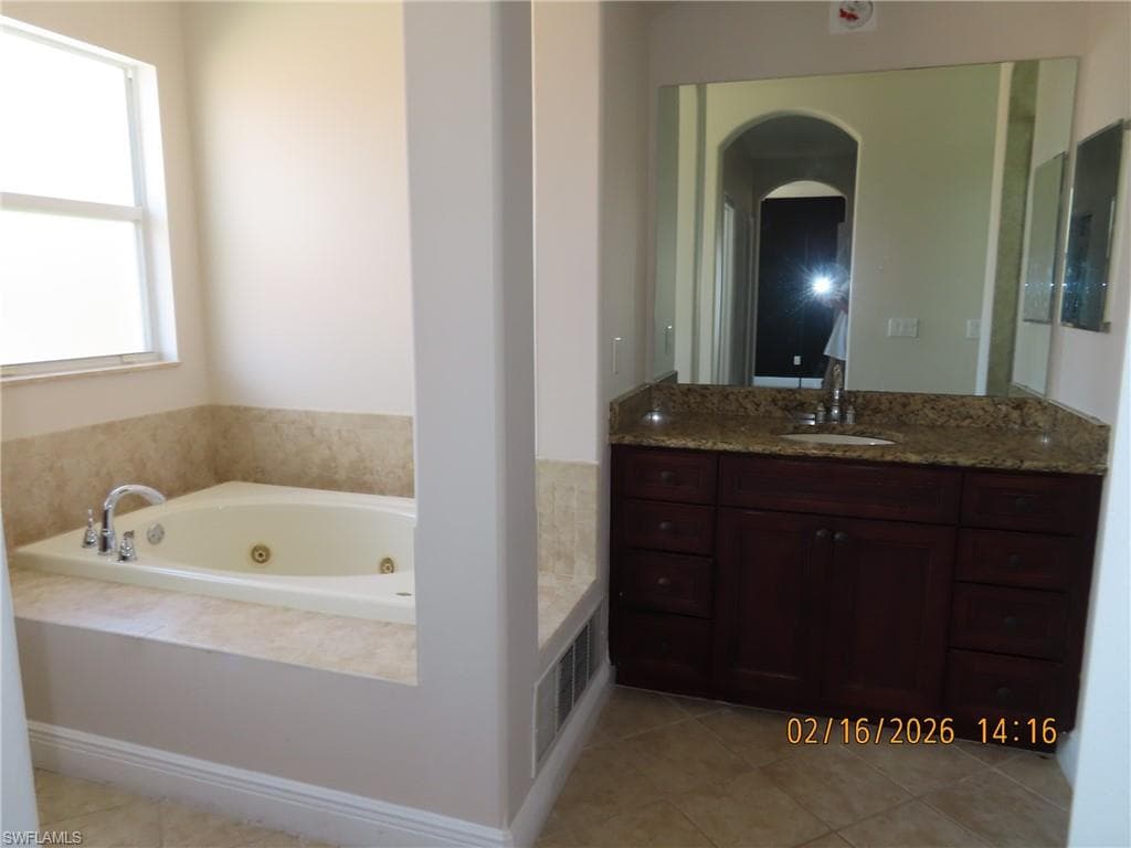 1769 Birdie DR, NAPLES FL 34120-16