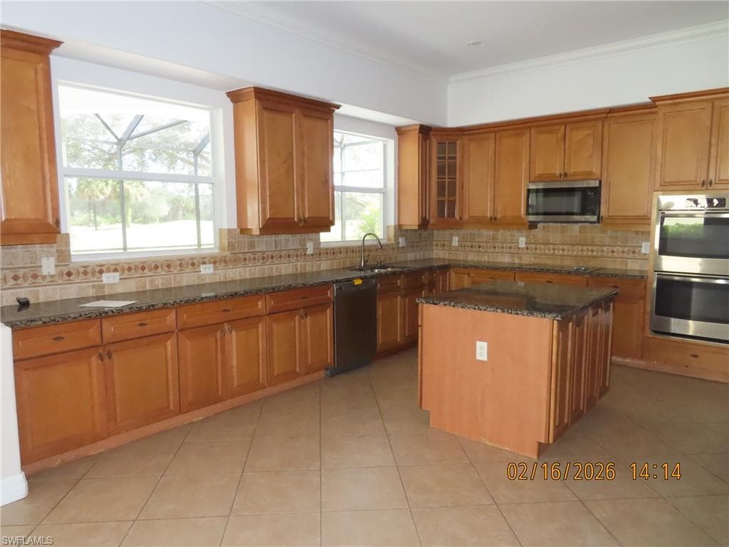 1769 Birdie DR, NAPLES FL 34120-8