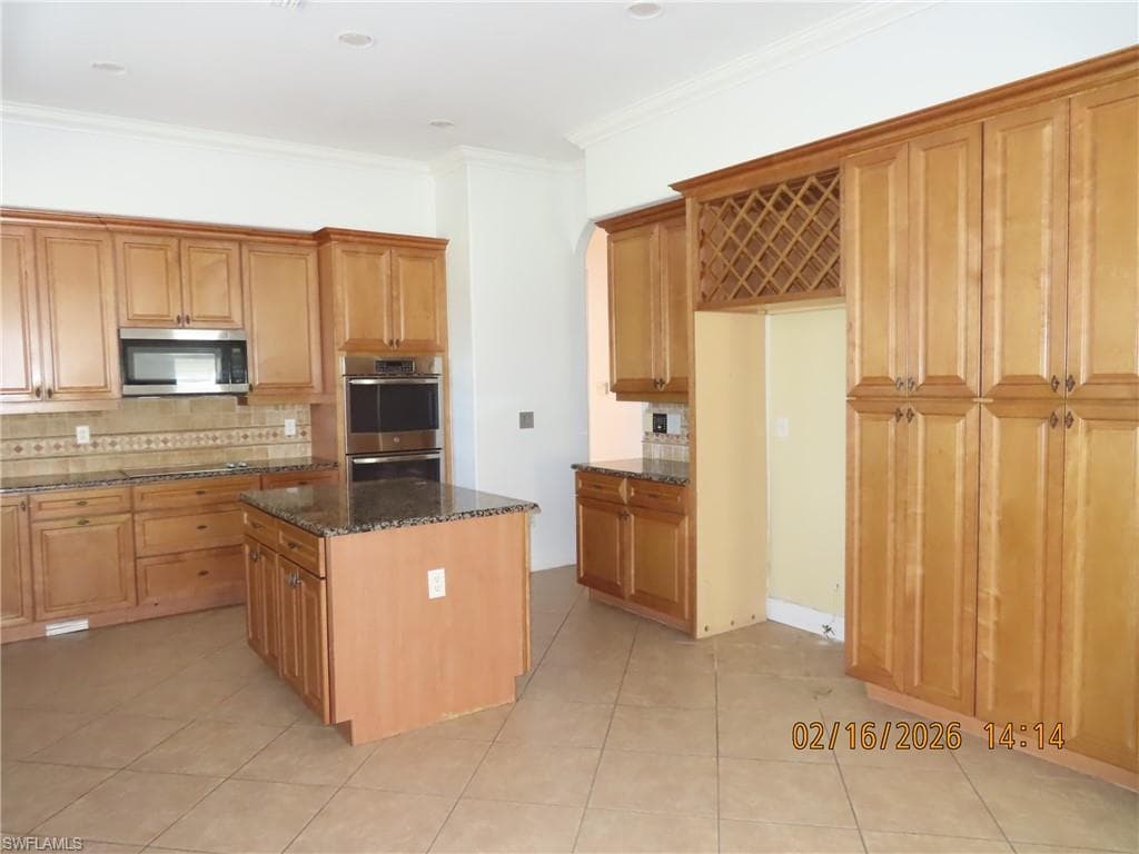 1769 Birdie DR, NAPLES FL 34120-7