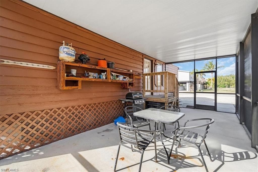 825 Copeland AVE S # 20, EVERGLADES CITY FL 34139-8